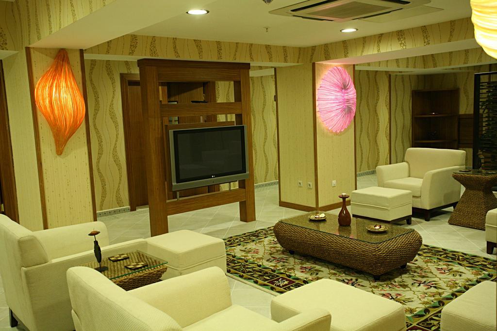 Latanya Palm & Spa Airport Antalya Exterior photo